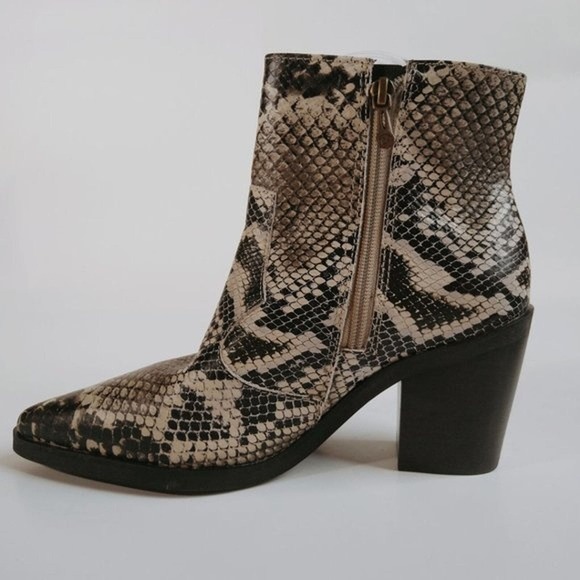 Blondo Womens Boots‎ Que Leather Waterproof Booties Size 6 - Picture 5 of 10